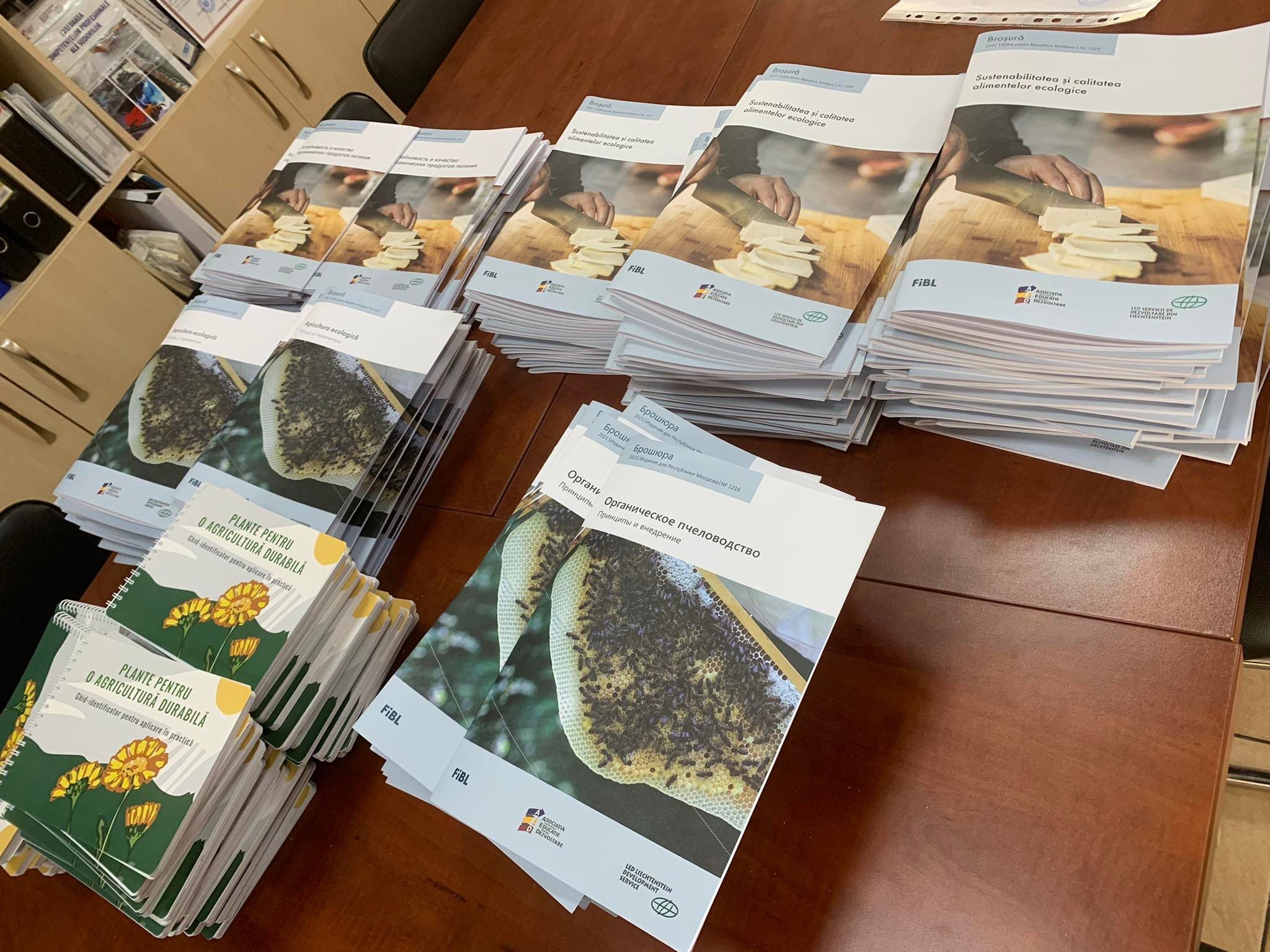 Noi publicații destinate persoanelor interesate de practicile agricole ecologice